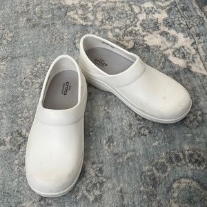 White Crocs. Dual Comfort